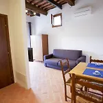 San Cerbone Daire Porto Azzurro