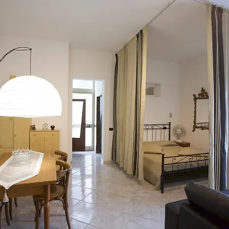 San Cerbone Appartement *