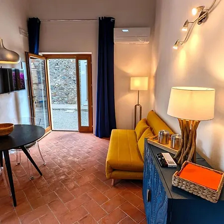 San Cerbone Apartman
