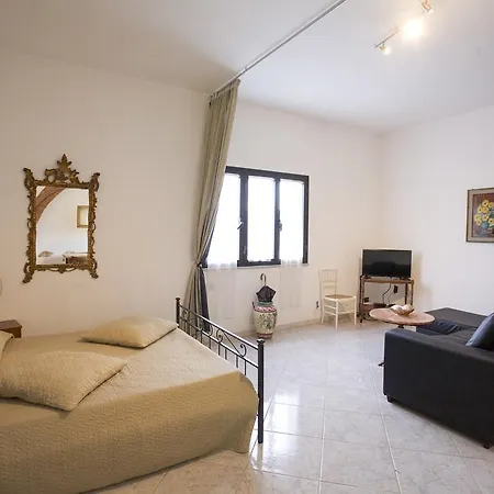 San Cerbone Apartman Porto Azzurro